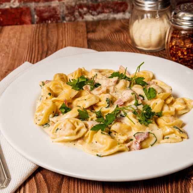 Lunch Tortellini Armetta's.